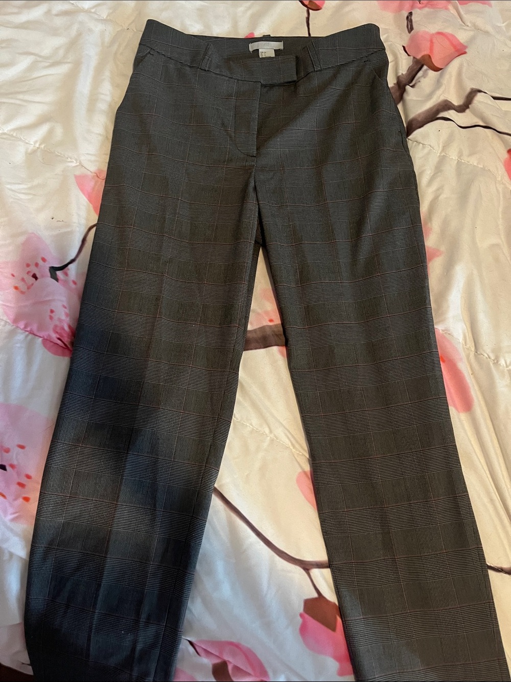 Women’s H&M Gray Plaid Dress Pants - Classic Tailored Fit Size 4